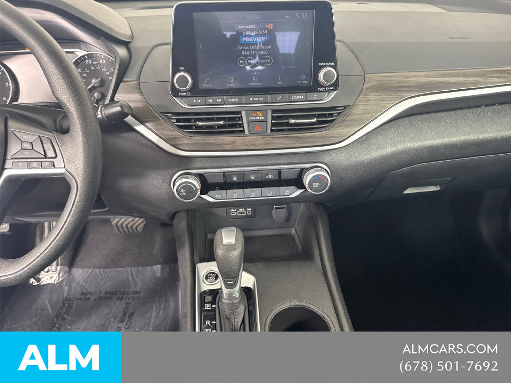 Used 2025 Nissan Altima 2.5 SV FWD image 30