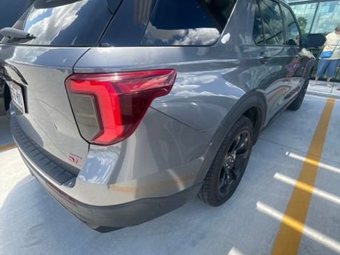 Used 2022 Ford Explorer ST w/ Equipment Group 401A RWD image 5