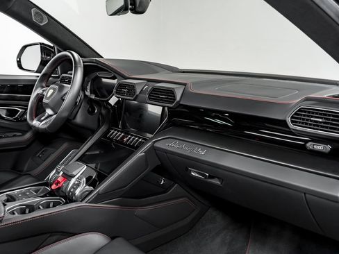 Used 2024 Lamborghini Urus S AWD/4WD image 37