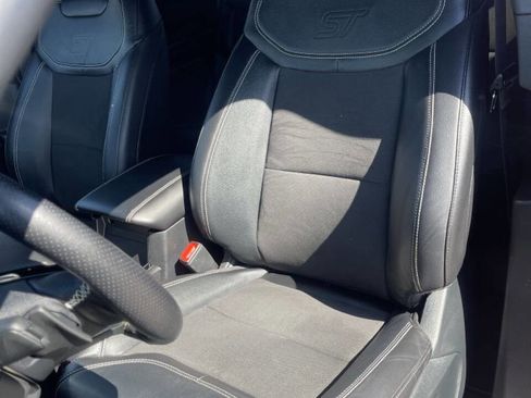 Used 2023 Ford Explorer ST w/ ST Street Pack image 19