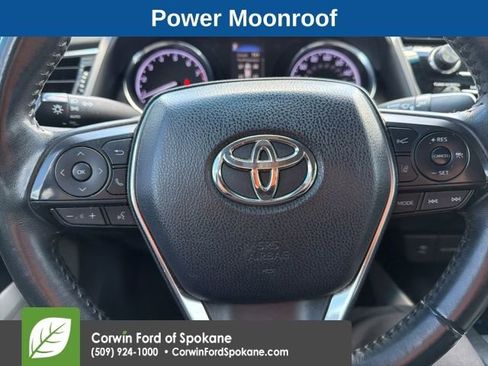 Used 2018 Toyota Camry SE w/ Moonroof Package FWD image 7