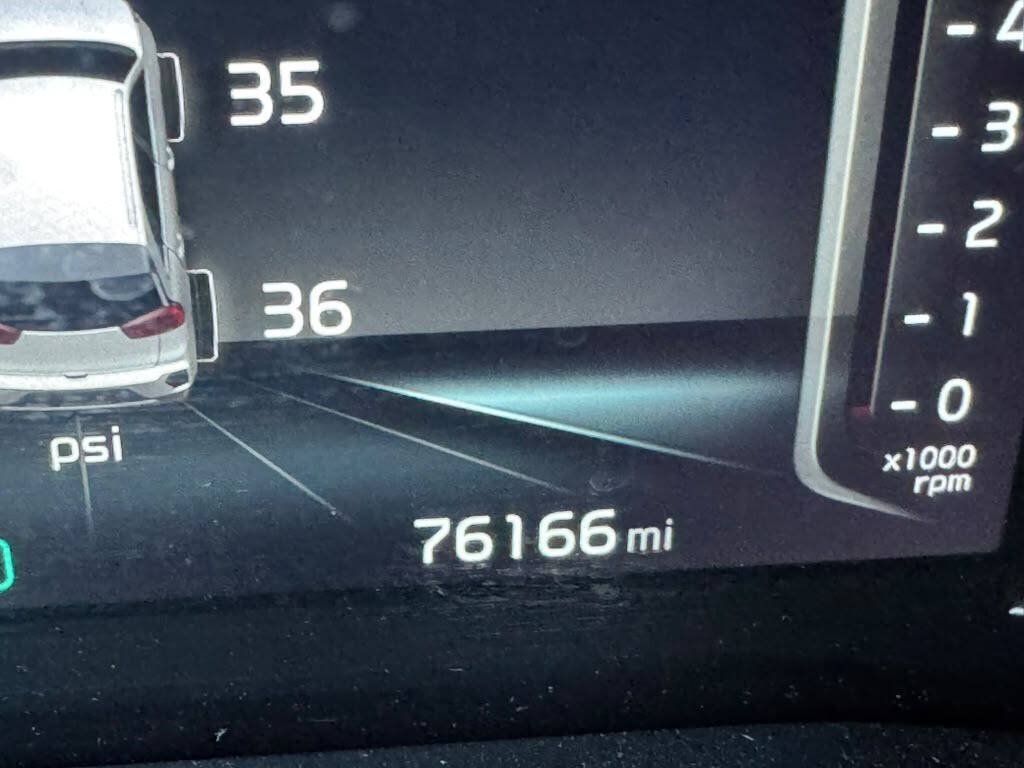 Used 2022 Kia Niro EX Premium FWD image 13