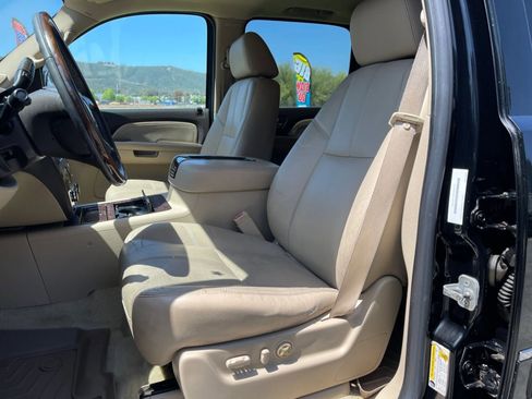 Used 2008 GMC Yukon XL Denali image 17