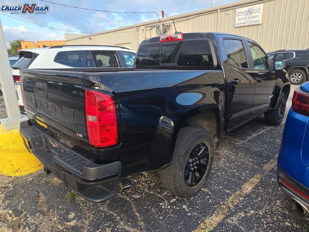 Used 2021 Chevrolet Colorado Z71 w/ Z71 Midnight Edition AWD/4WD image 5