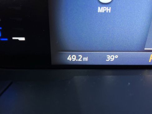 New 2025 Ford Maverick XLT w/ XLT Luxury Package image 17