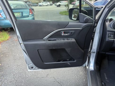 Used 2014 MAZDA MAZDA5 Sport image 10