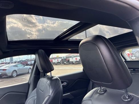 Used 2020 Jeep Cherokee High Altitude image 47