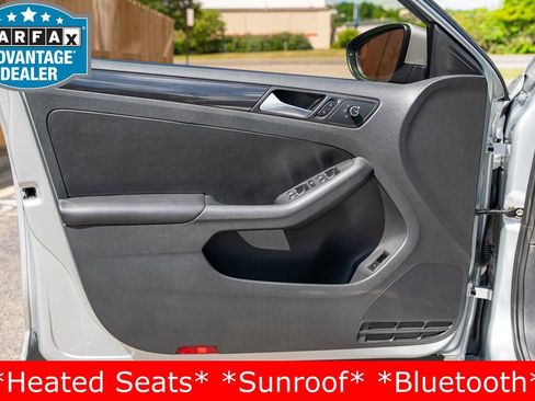 Used 2014 Volkswagen Jetta GLI FWD image 13