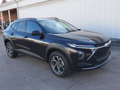 Used 2025 Chevrolet Trax LT w/ Driver Confidence Package