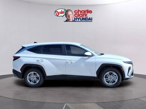 New 2026 Hyundai Tucson SE FWD image 6