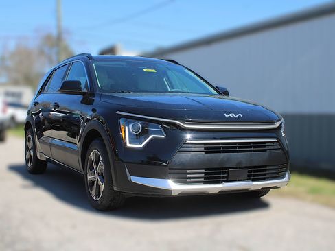 New 2026 Kia Niro EX FWD image 3