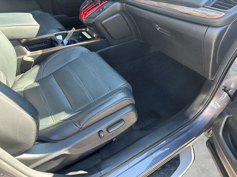 Used 2022 Honda CR-V Touring image 16