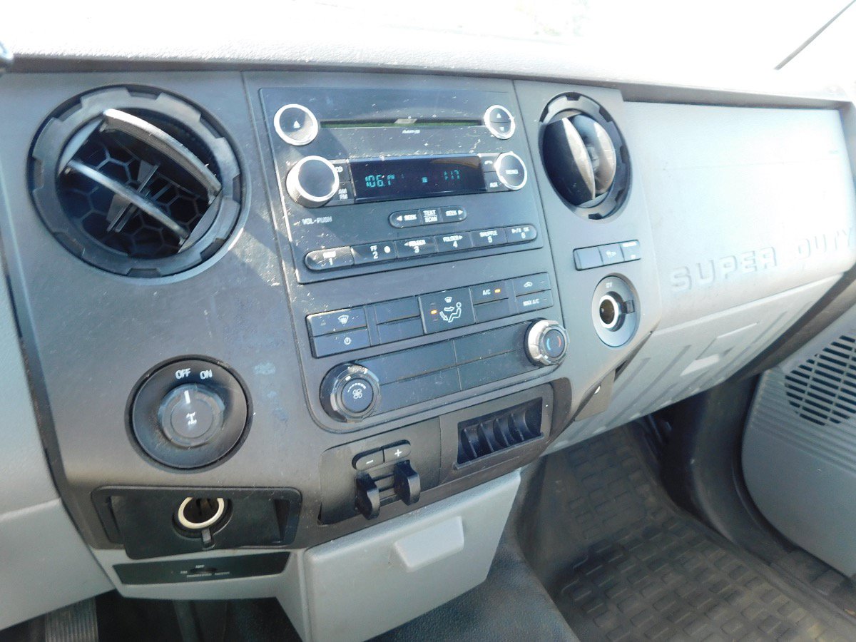 Used 2015 Ford F250 XL RWD image 19