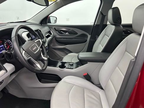 Used 2022 GMC Terrain SLT image 29