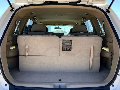 Used 2012 Toyota Highlander FWD w/ Tech Pkg image 33