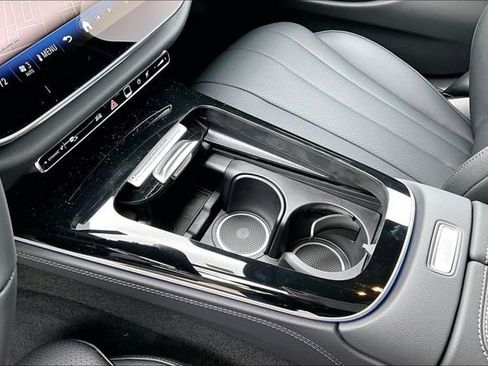 New 2026 Mercedes-Benz E 350 4MATIC Sedan image 11