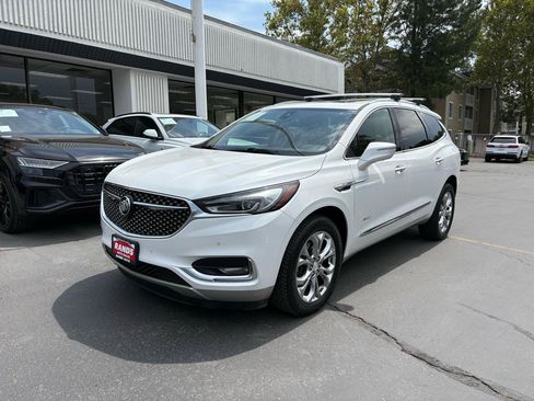 Used 2019 Buick Enclave Avenir w/ Avenir Technology Package AWD/4WD image 14
