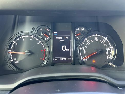 Used 2022 Toyota 4Runner SR5 RWD image 22