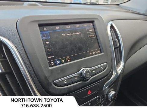 Used 2021 Chevrolet Equinox LT image 19