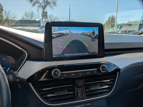 Used 2020 Ford Escape SE Sport image 23