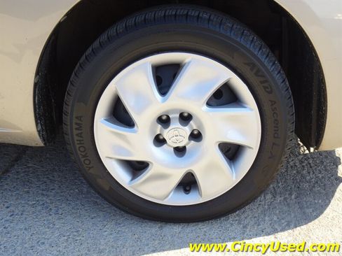 Used 2003 Toyota Matrix AWD image 28