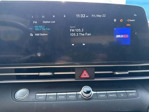 Used 2024 Hyundai Elantra SEL w/ Convenience Package FWD image 15