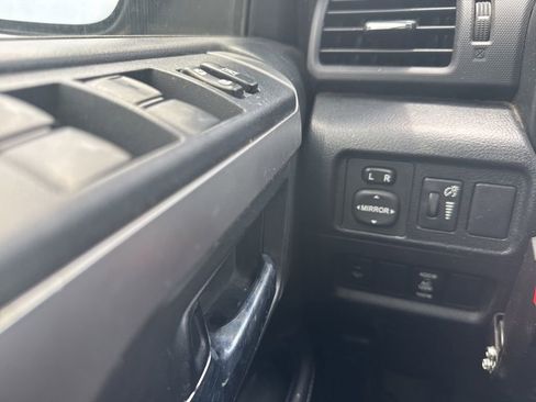 Used 2018 Toyota 4Runner SR5 Premium RWD image 16
