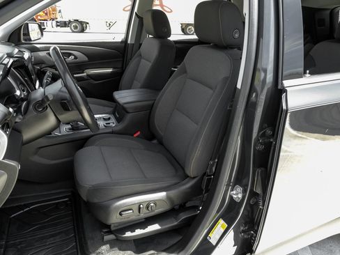 Used 2019 Chevrolet Traverse LT w/ LPO, Floor Liner Package AWD/4WD image 36