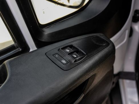 Used 2023 RAM ProMaster 2500 FWD image 37