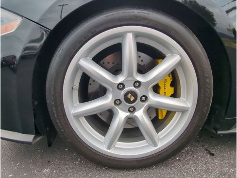 Used 2019 Ford Mustang GT image 10