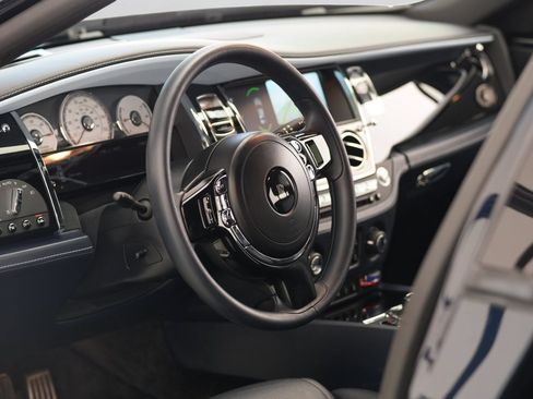 Certified 2020 Rolls-Royce Ghost RWD image 11