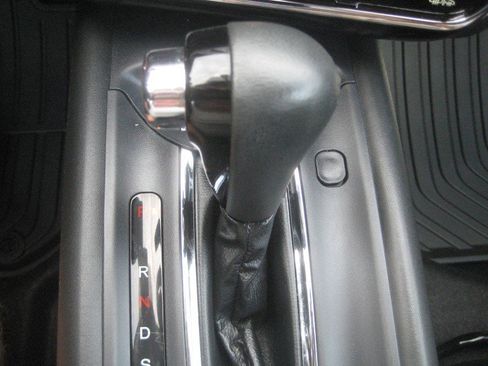 Used 2022 Honda HR-V EX-L image 18
