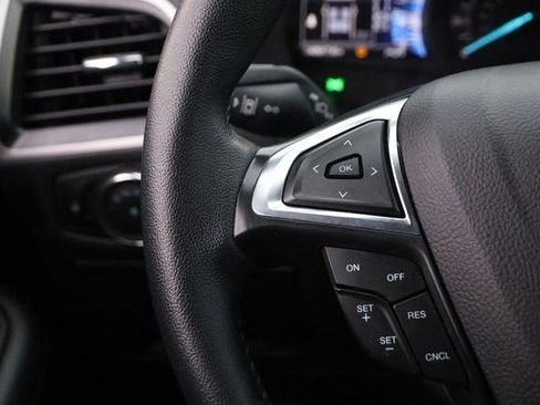 Certified 2024 Ford Edge SEL image 11