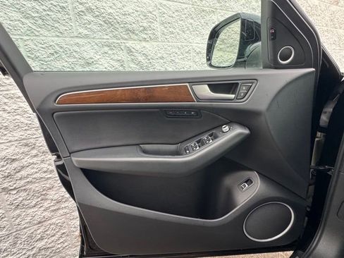 Used 2015 Audi Q5 2.0T Premium Plus w/ Technology Package image 21