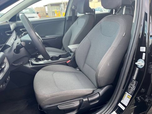 Used 2025 Kia K4 FWD image 24