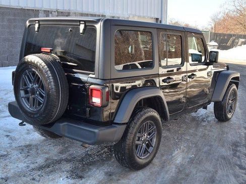 Used 2024 Jeep Wrangler Sport S image 8