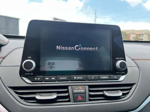 Used 2019 Nissan Altima 2.5 SR w/ SR Premium Package FWD image 16