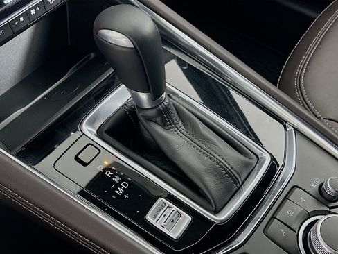 Used 2025 MAZDA CX-5 Signature image 11