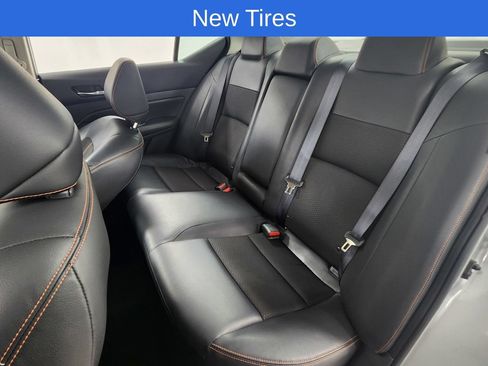Used 2022 Nissan Altima 2.5 SR FWD image 12