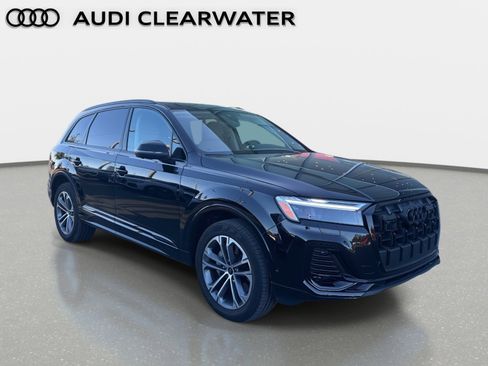 Used 2025 Audi Q7 2.0T Premium w/ Convenience Plus Package image 4