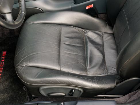 Used 1999 Porsche Boxster RWD image 17