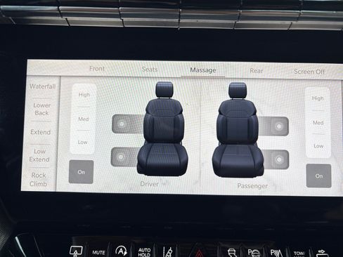 Used 2022 Jeep Grand Wagoneer Series III w/ Rear Seat Video Group 1 image 29