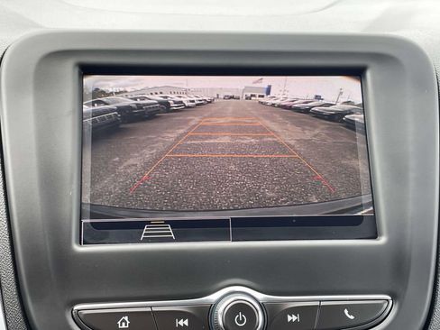 Used 2024 Chevrolet Equinox LS w/ LS Convenience Package image 25