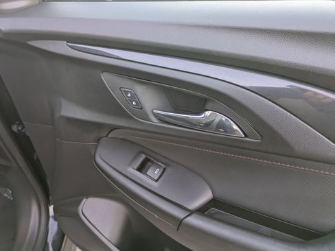 Used 2022 Chevrolet TrailBlazer RS image 30