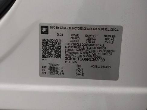 Used 2024 GMC Terrain SLE image 33