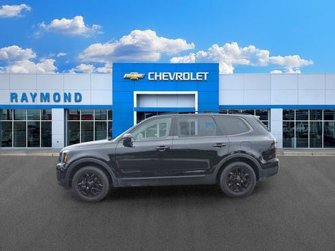 Certified 2025 Kia Telluride AWD image 6