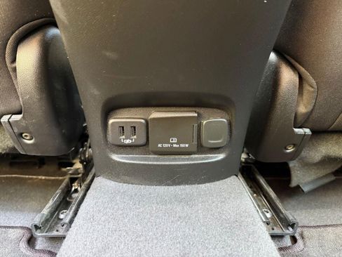 Used 2018 Chevrolet Malibu LT image 31