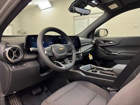 New 2026 Chevrolet Equinox LT w/ Safety and Technology Package image 13