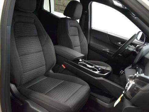 New 2026 Chevrolet Equinox LT FWD image 31