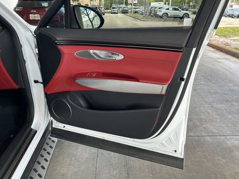 Used 2025 Genesis GV70 2.5T w/ Sport Prestige Package image 24